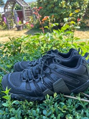 Merrell Chameleon 8 Tactical Men’s Black Gray  Waterproof work Shoes Size 11